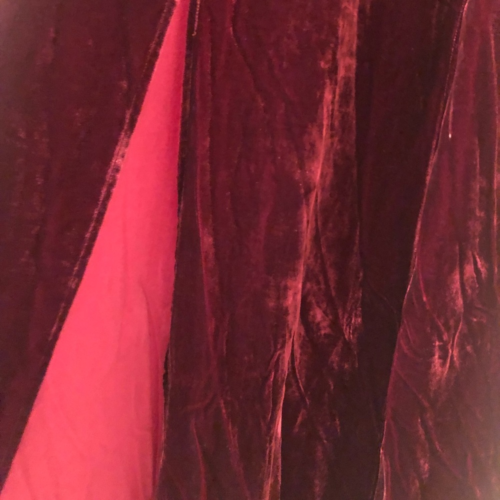 Privacy Please Jupiter Dress in Wine - Picture 5 of 12